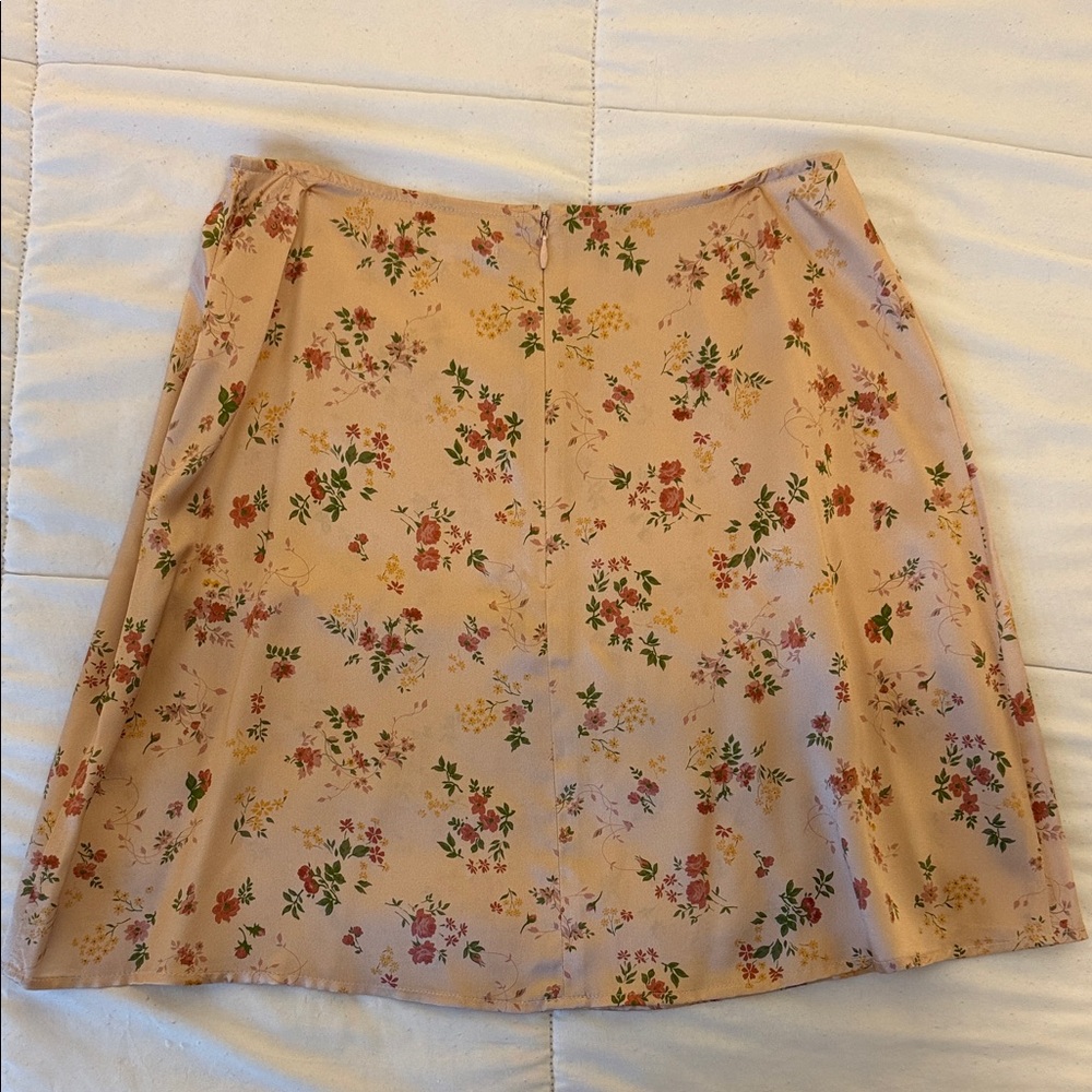 Reformation Floral Blush Mini Skirt - Picture 9 of 10